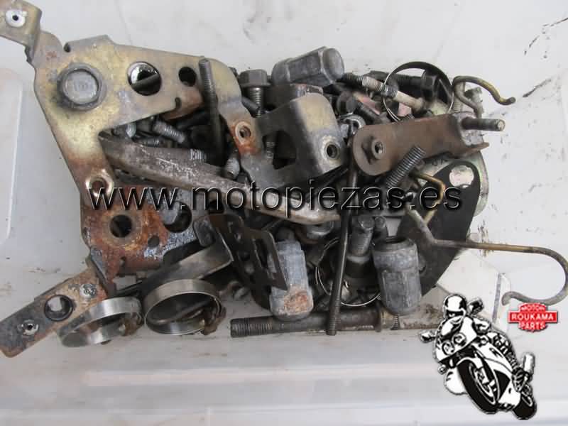 Honda VFR750F(RC36) Ferreteria varios