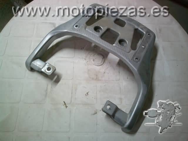 Honda XL125V(JC32)2005 Soporte equipaje 81300-MCB-610
