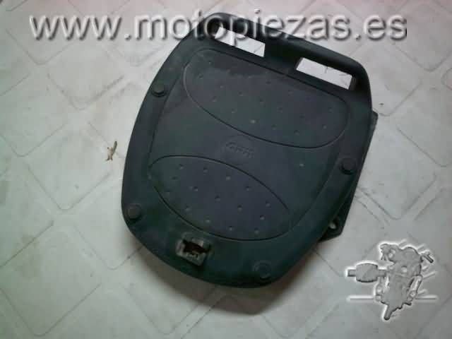 Honda XL125V(JC32)2005 Soporte equipaje Givi