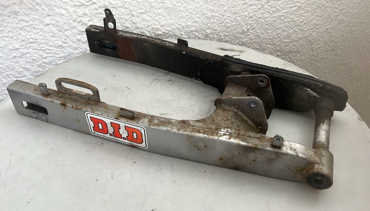 Honda CBR600F(PC25) Swingarm 52100-MV9-000