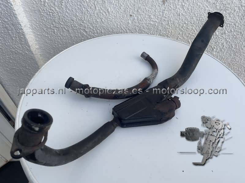 Hyosung Comet GT125(KM4MF55B) Tubos escape delantero