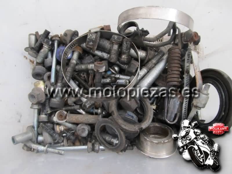 Kawasaki ZX-9R(ZX900B) Ferreteria varios